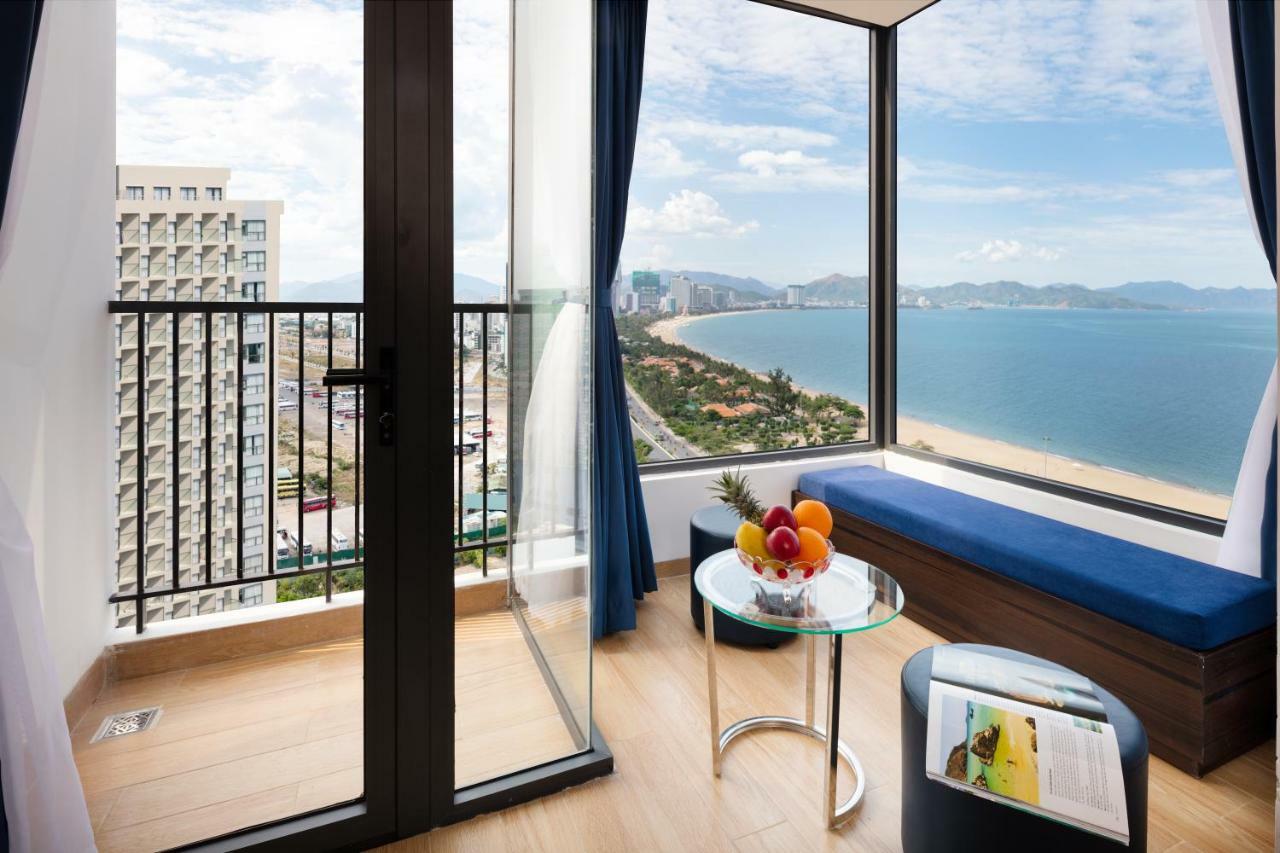 Crown Hotel Nha Trang Exterior photo